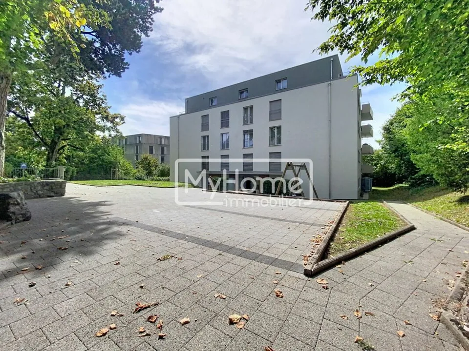 Spacieux appartement de 4,5 pièces avec un grand balcon d'angle dans un environnement résidentiel recherché – photo 18 sur 21