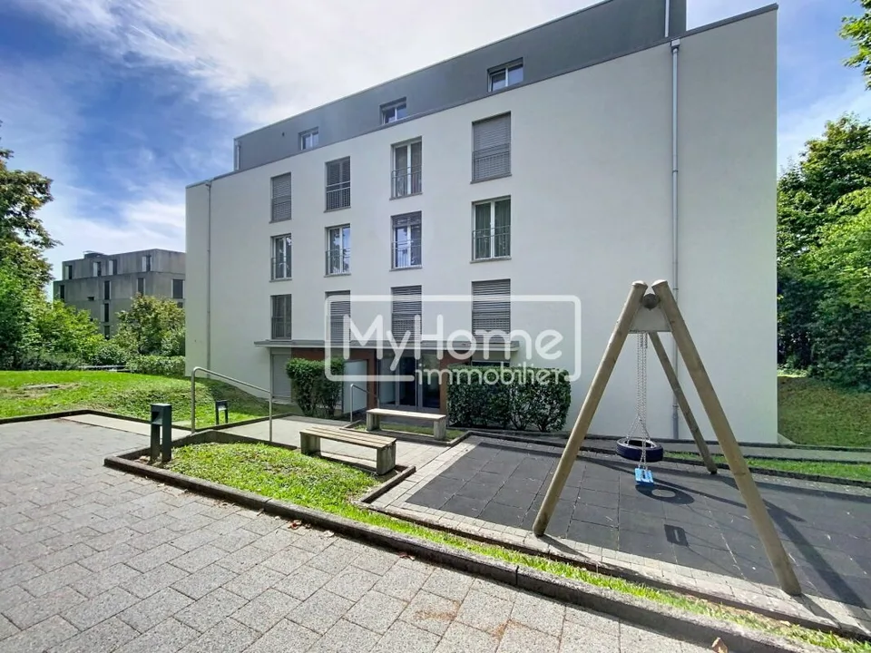 Spacieux appartement de 4,5 pièces avec un grand balcon d'angle dans un environnement résidentiel recherché – photo 19 sur 21
