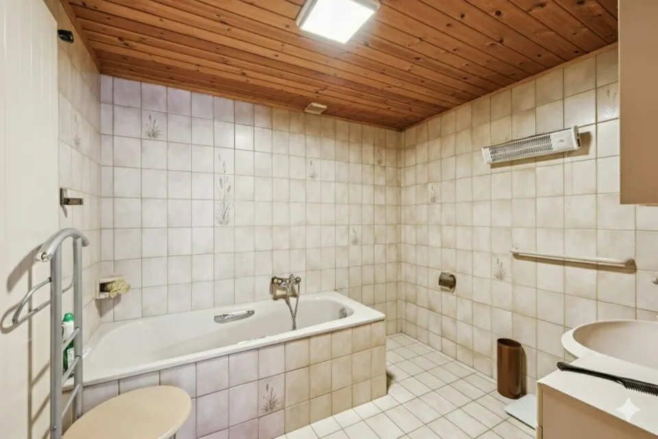 Vallorbe - Casa di 7 locali da ristrutturare con laboratorio e giardino – foto 8 di 19