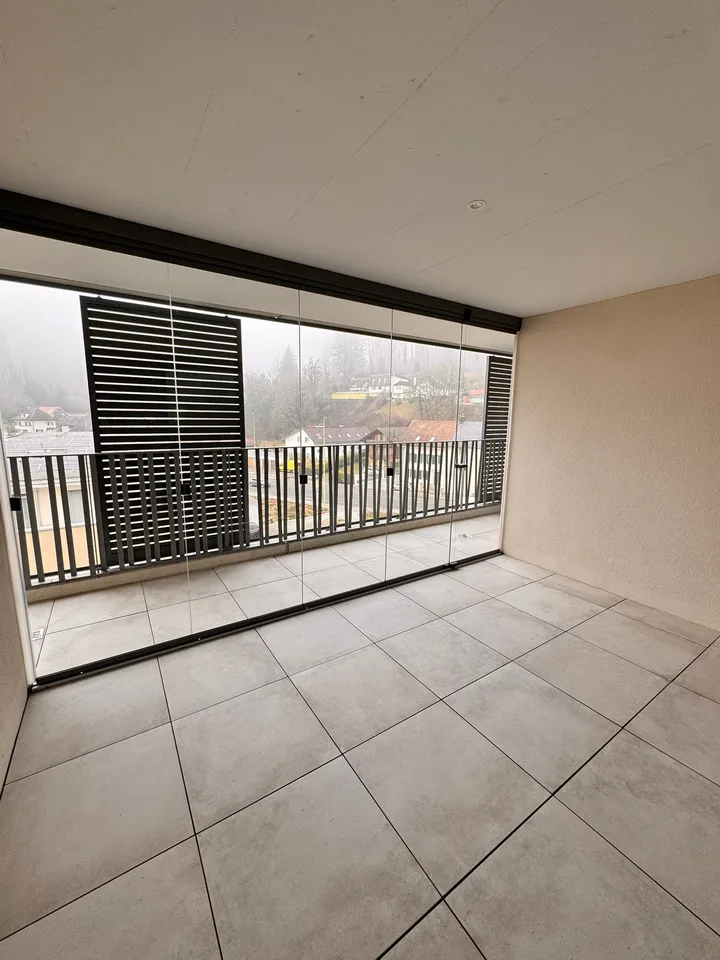 Modern 3.5-room apartment with balcony and beautiful view in Zwingen