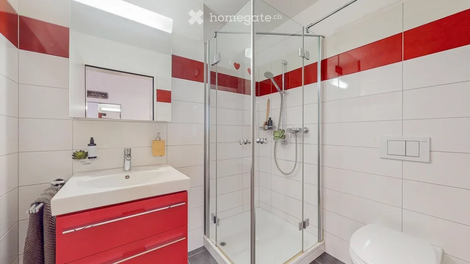 Appartamento moderno e soleggiato con standard Minergie a Tann