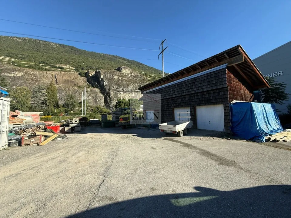 Capannone industriale + annesso con 3 box/garage/laboratorio in vendita in diritto di superficie a Saint-Léonard – foto 4 di 5
