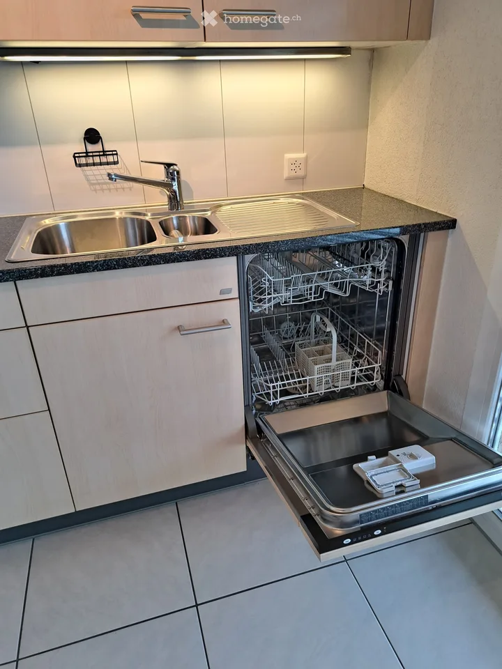 aussergewöhnlich ! charmante 2.5-Zimmer-Wohnung in Aegerten, sofort verfügbar oder nach Vereinbarung