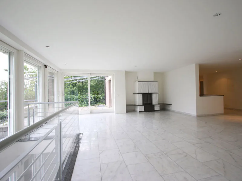 Exklusive 6.5-Zimmer-Wohnung auf zwei Ebenen mit Weitblick in Riehen