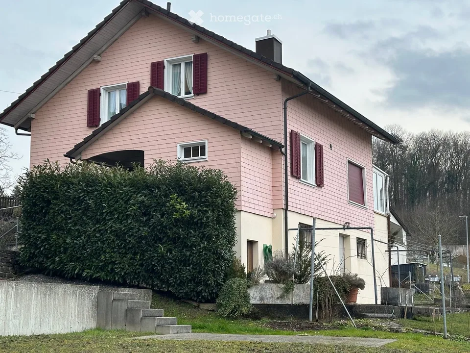 Casa unifamiliare 5.5 locali a Niederlenz in affitto