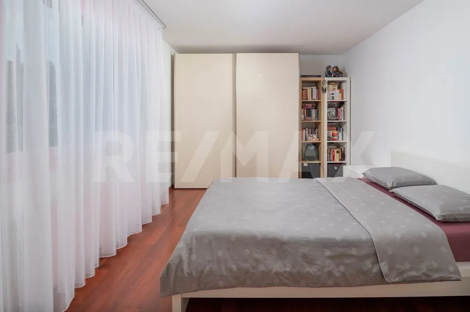 Appartamento 4.5 locali ben mantenuto con ampio balcone in vendita! – foto 13 di 14