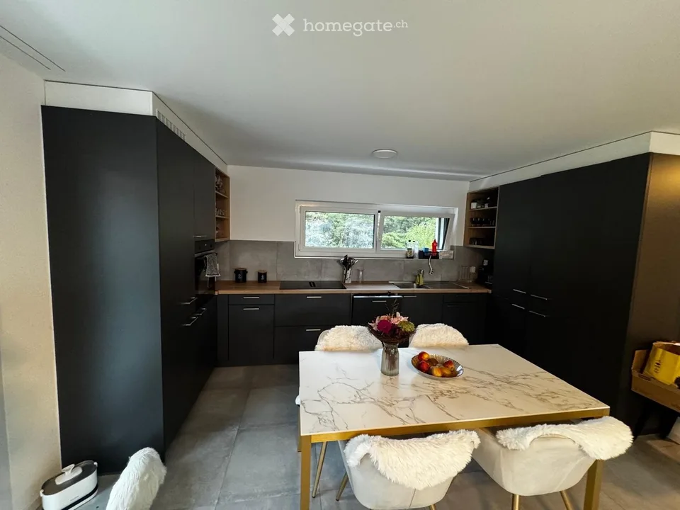 App. von 3,5 NEU in Vouvry, Terrasse 73m² & Privatlift
