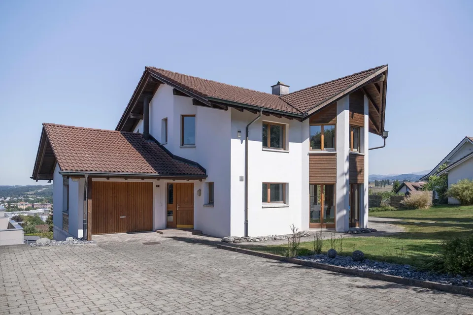 Casa di 7 locali con studio – foto 2 di 16