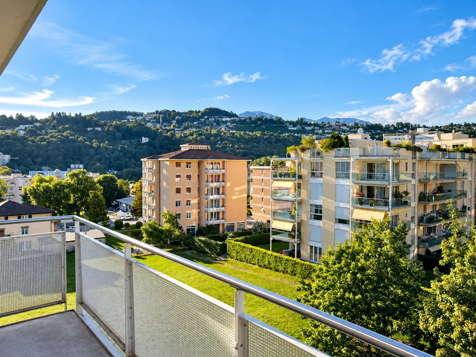 3 Zimmer mit großer Terrasse, Pool, Fitnessraum und Wellnessbereich – Foto 4 von 13