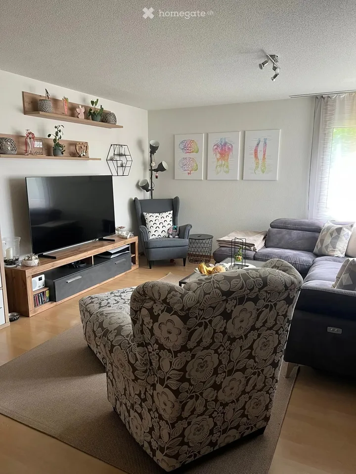 Grosszügige 3.5-Zimmer-Wohnung mit Sitzplatz in Muri AG