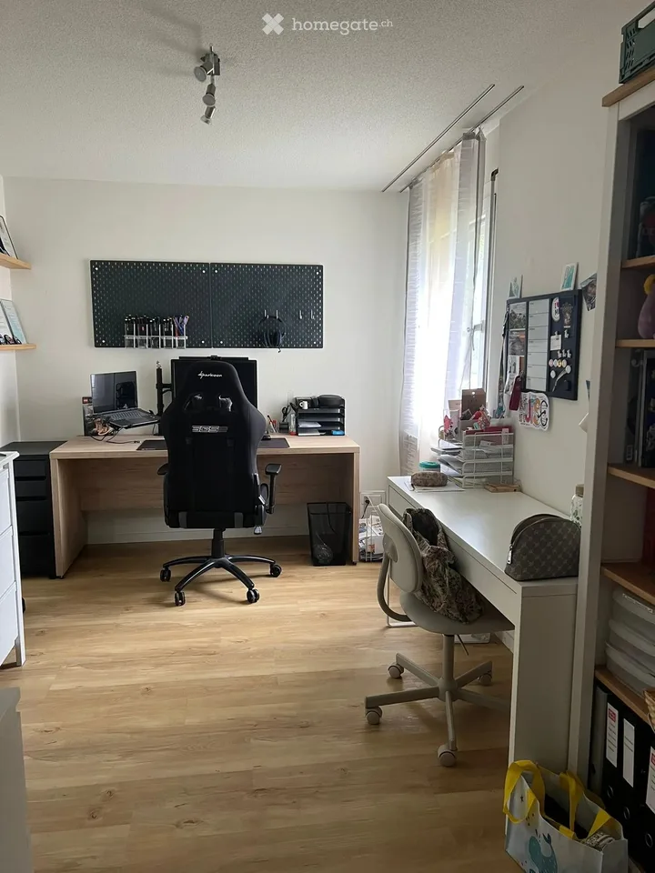 Grosszügige 3.5-Zimmer-Wohnung mit Sitzplatz in Muri AG