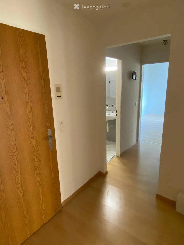 Grosszügige 3.5-Zimmer-Wohnung mit Sitzplatz in Muri AG