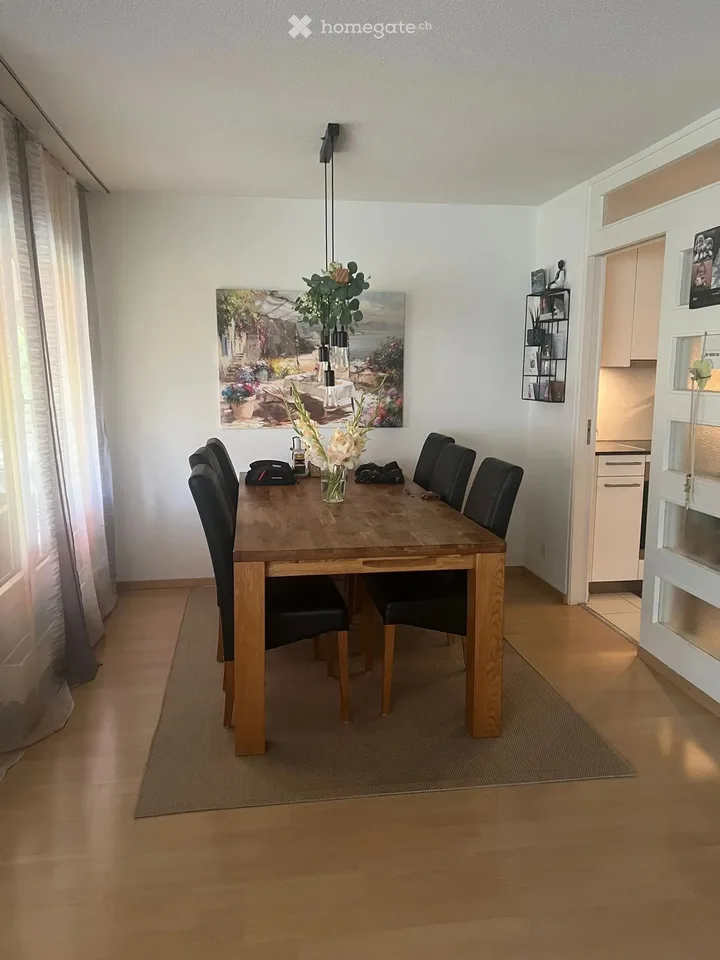 Grosszügige 3.5-Zimmer-Wohnung mit Sitzplatz in Muri AG