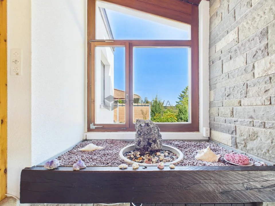 Exklusives Wohndomizil mit Aussenpool, grosser Parzelle und Panorama-Weitsicht in Meikirch – Foto 4 von 12