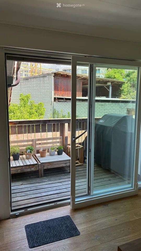 Moderne 3.5-Zimmer-Wohnung in Bottmingen mit Balkon, Parkplatz & Gartenmitbenutzung