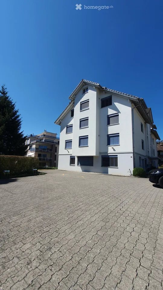 Appartamento terrazza moderno 4.5 locali a Eschenbach SG – disponibile immediatamente!