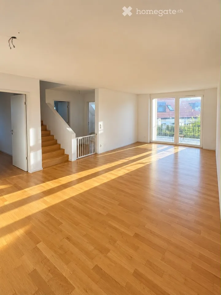 4.5 Maisonette/Duplex Apartment