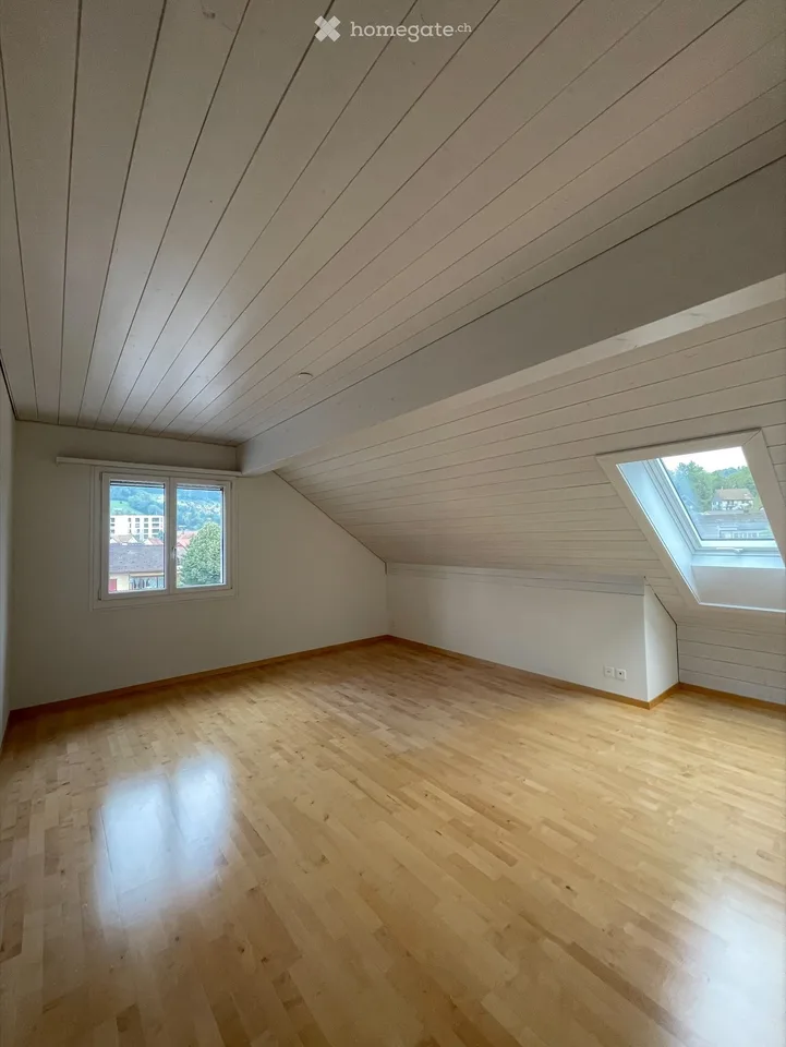 Appartamento mansardato di 3,5 locali in via Chefistrasse 16 a Wald ZH