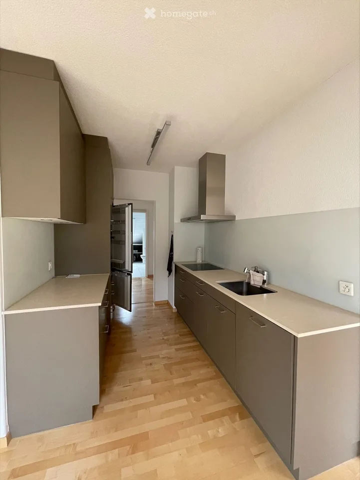 Appartamento mansardato di 3,5 locali in via Chefistrasse 16 a Wald ZH