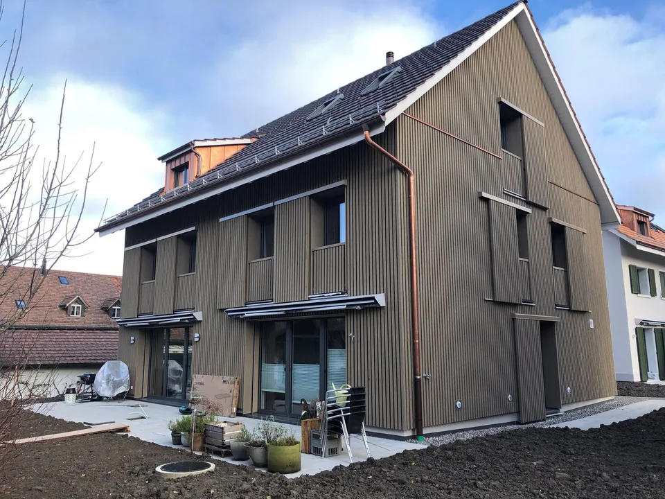 CASA 5½ LOCALI IN PAESE (ZH), ARREDATA, TEMPORANEA