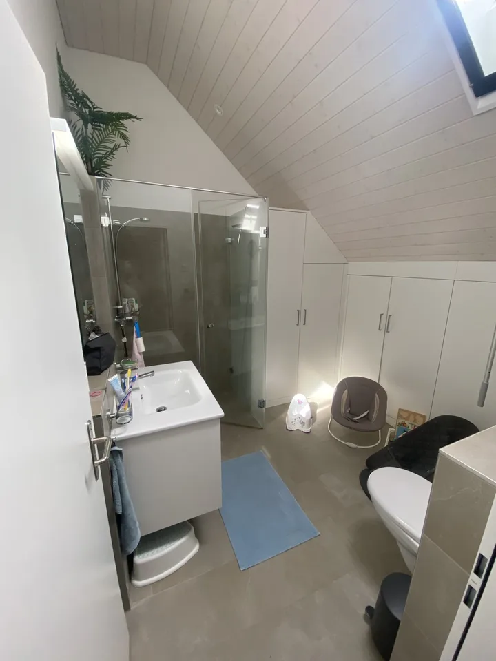 CASA 5½ LOCALI IN PAESE (ZH), ARREDATA, TEMPORANEA