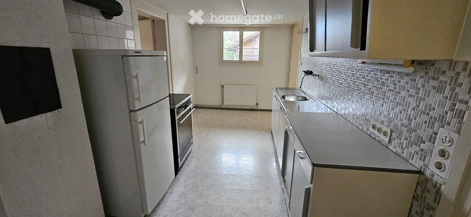 3 Zimmer-Dach-Wohnung zu vermieten