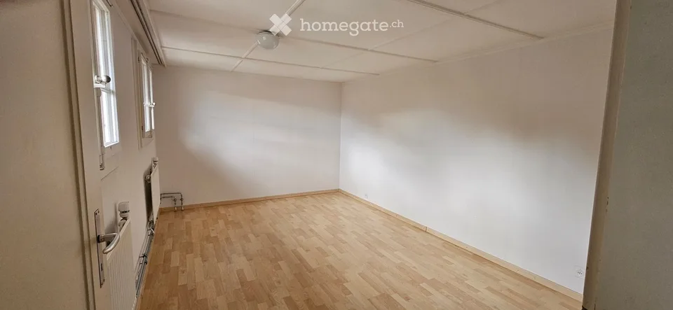 3 Zimmer-Dach-Wohnung zu vermieten