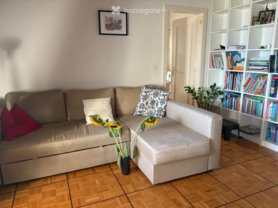 Schönes Appartement 4.5 Zimmer (100m2) mit Blick auf den See, nahe Bahnhof – Foto 2 von 4