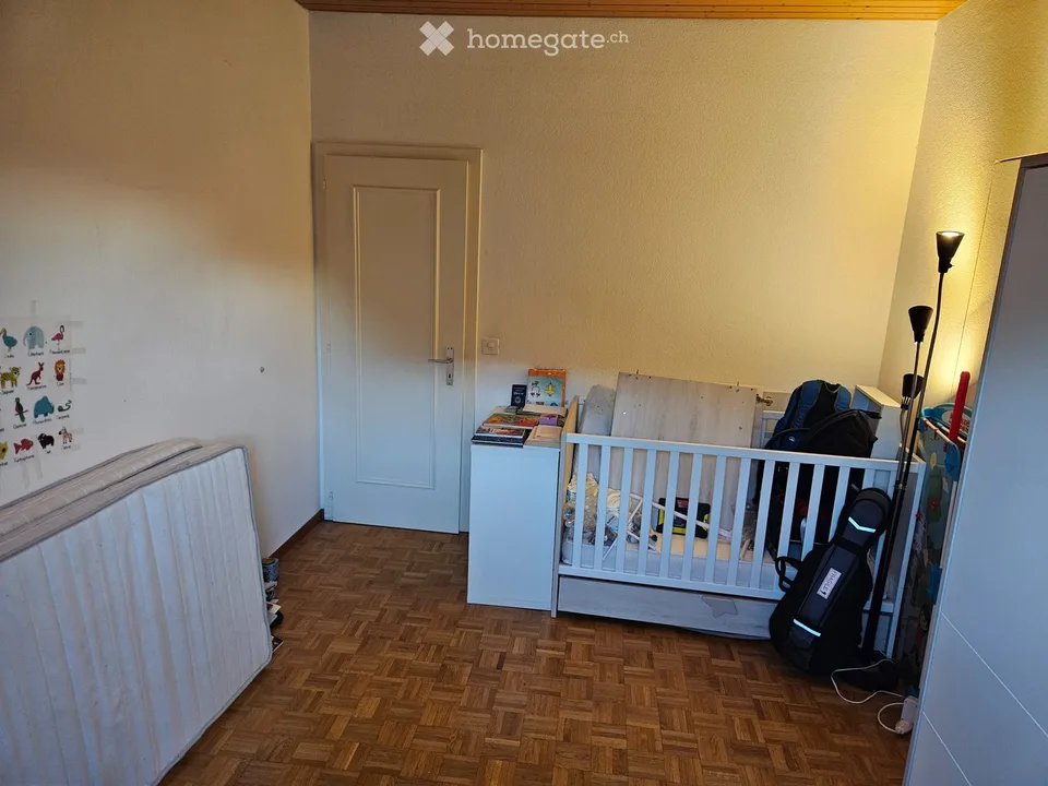Schönes Appartement 4.5 Zimmer (100m2) mit Blick auf den See, nahe Bahnhof – Foto 4 von 4