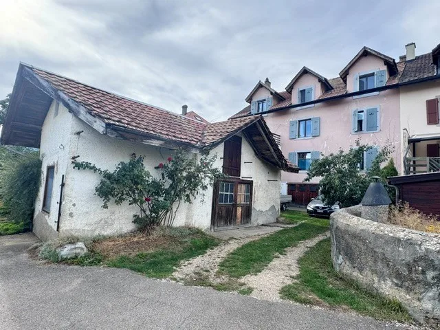 Edificio di carattere con grande giardino nel cuore del Val-de-Ruz – foto 4 di 18