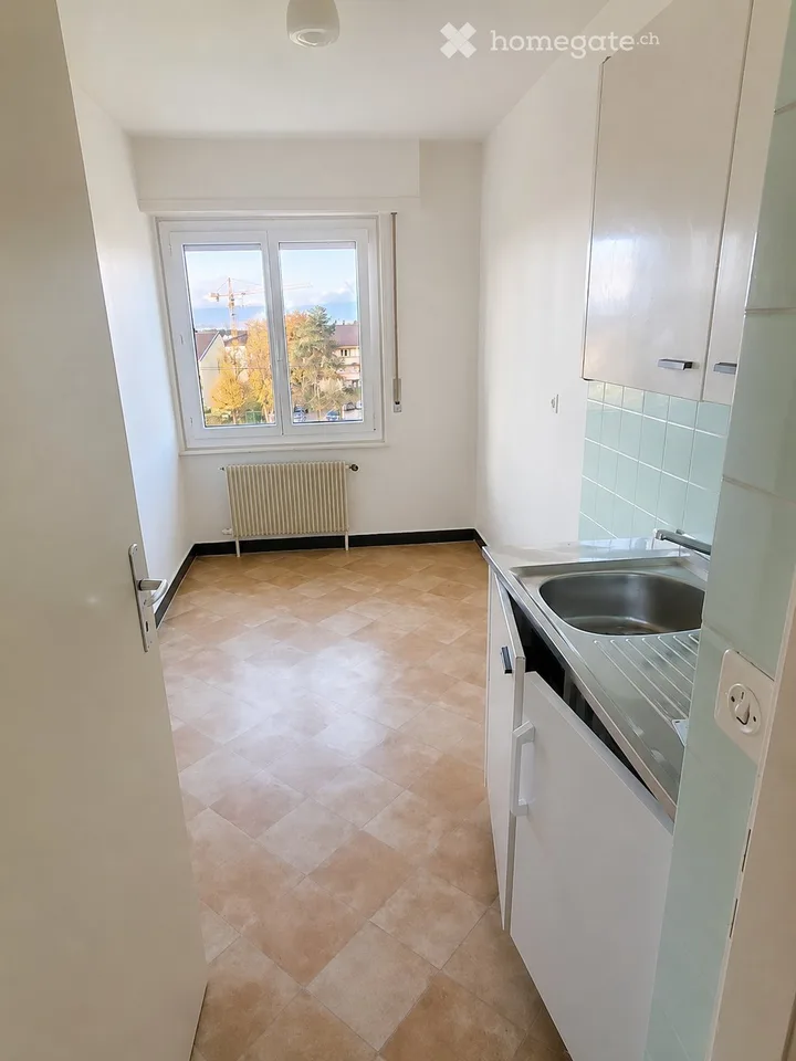 Übernahme Mietvertrag 15 Okt - 2,5 Zimmer 49 m² Balkon + Parkplatz
