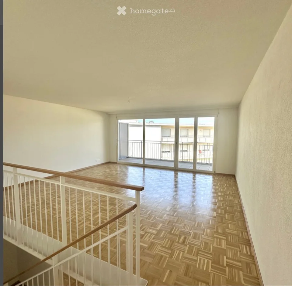 GROßZÜGIGES DUPLEX 4,5 ZIMMER