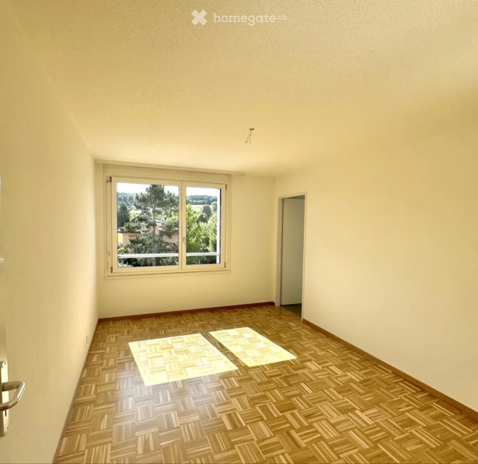 GROßZÜGIGES DUPLEX 4,5 ZIMMER