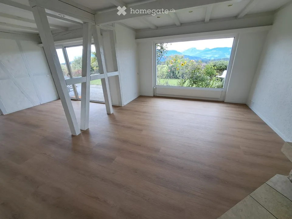 Charming 5.5-room single-family house in Eschenbach SG – Sunny location with a magnificent view