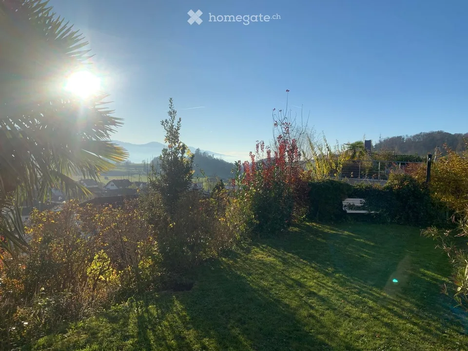 Charming 5.5-room single-family house in Eschenbach SG – Sunny location with a magnificent view