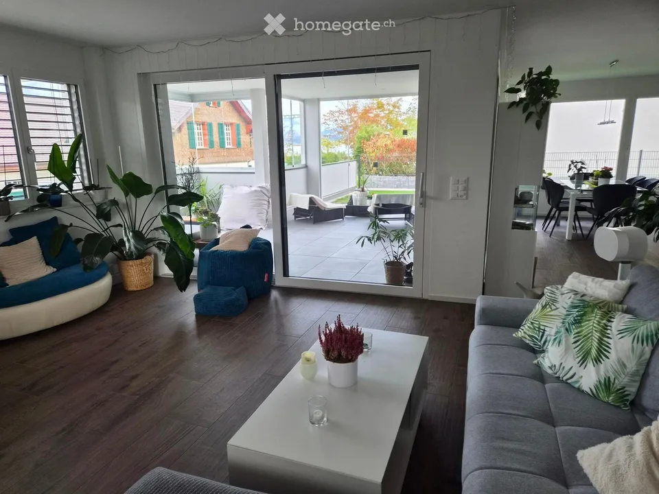 Suite privée avec terrasse & parking – connexion directe à la gare de Zurich HB & à l'aéroport