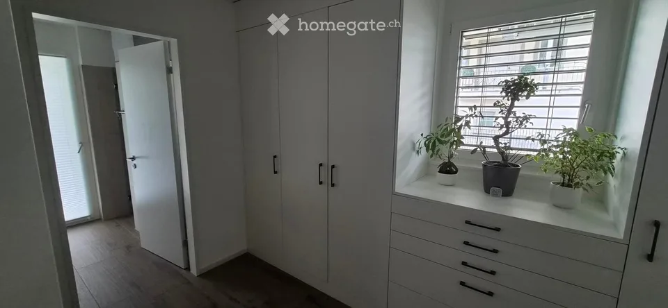 Suite privée avec terrasse & parking – connexion directe à la gare de Zurich HB & à l'aéroport