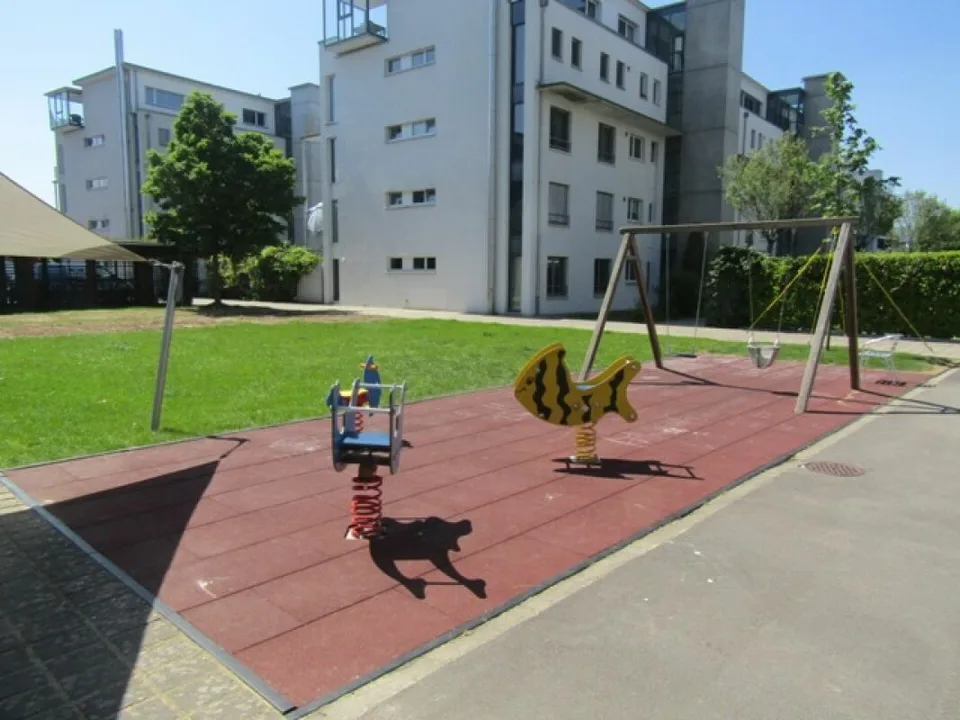 VIVERE SPazioso CON CONCETTO DI STANZA FLESSIBILE - Vicino all'ospedale cantonale di Aarau