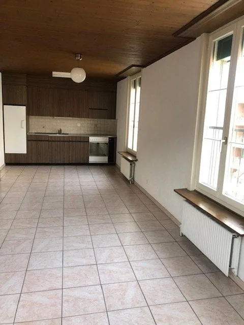 Schönes Dachapartment mit 2,5 Zimmern in Biel – Foto 2 von 5