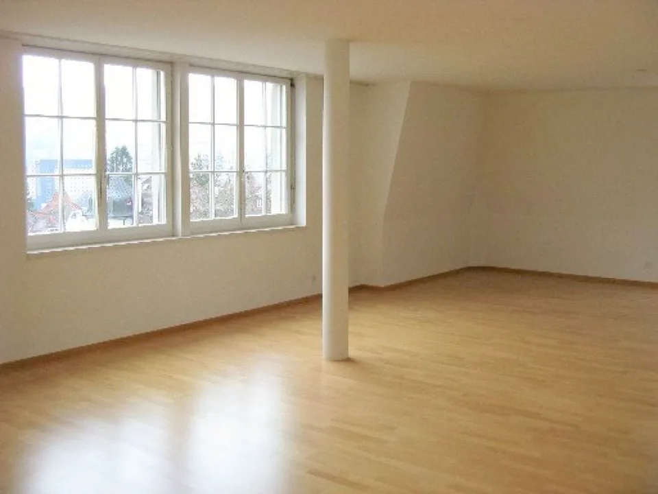 Helle und geräumige 3 1/2 Zimmerwohnung in Jugendstilhaus – Foto 6 von 11