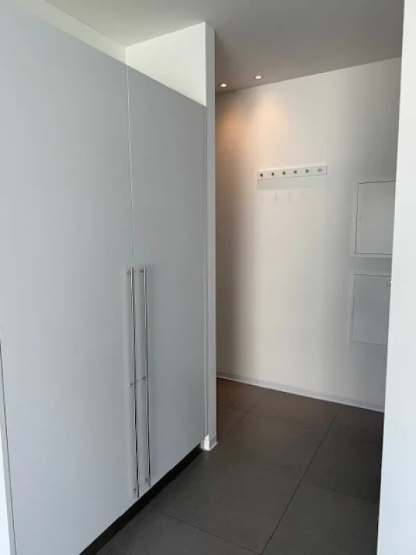 Wir verkaufen eine moderne 3,5-Zimmer-Wohnung mit Balkon in einer ruhigen und gut angebundenen Lage in Ascona – Foto 16 von 18