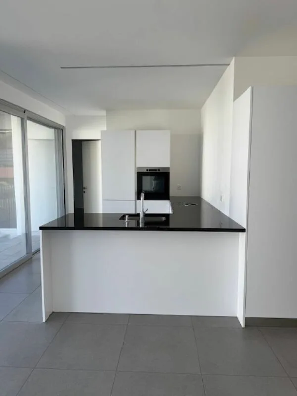 Wir verkaufen moderne und helle 3,5 Zimmer in Ascona – Foto 3 von 18
