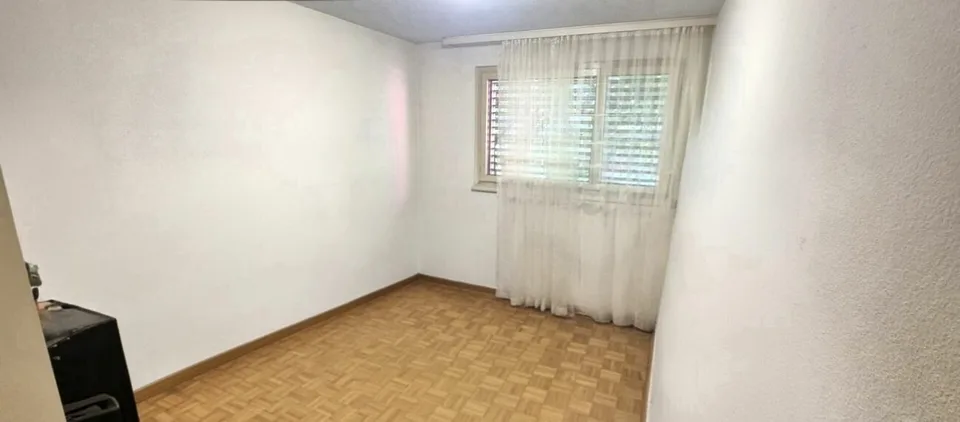 Grosszügige 4.5 Zimmerwohnung an ruhiger Lage – Foto 7 von 9
