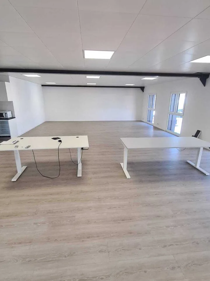 Idéal pour bureaux, salles de cours,formation, activité administrative – photo 3 sur 9