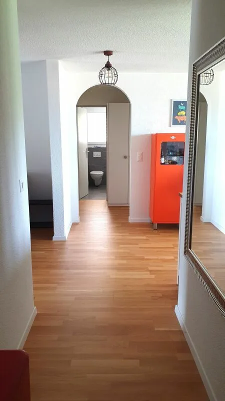 helle 4.5 Zimmer-Wohnung im Grünen