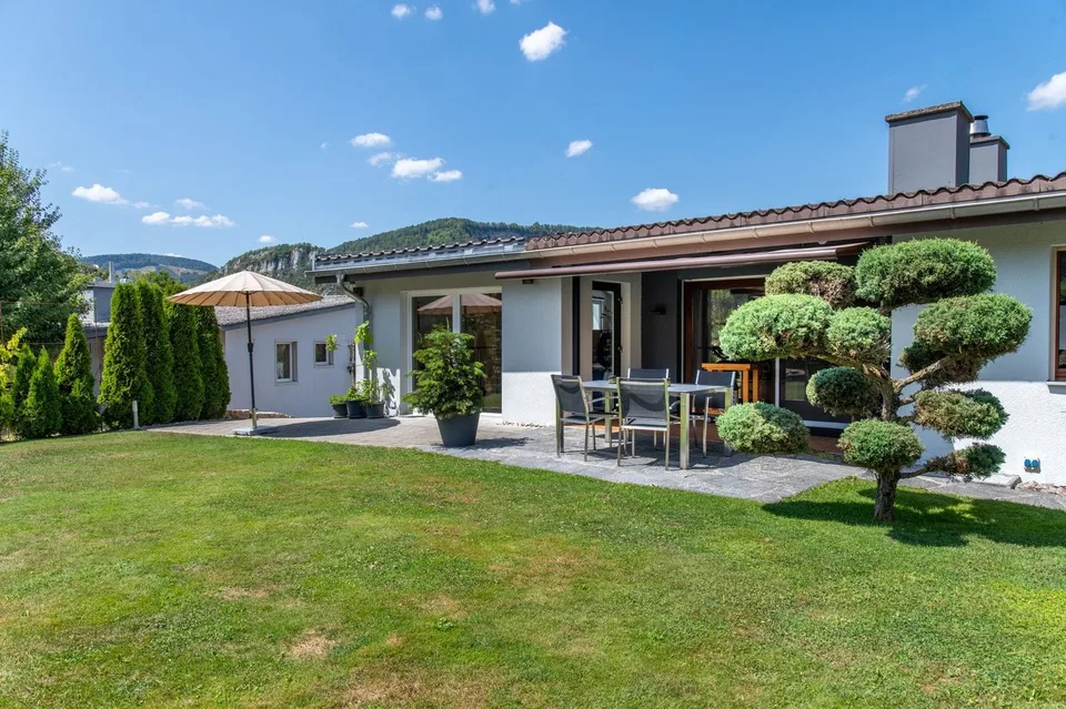 Vivere in una location da sogno con vista panoramica e grande garage – foto 12 di 13