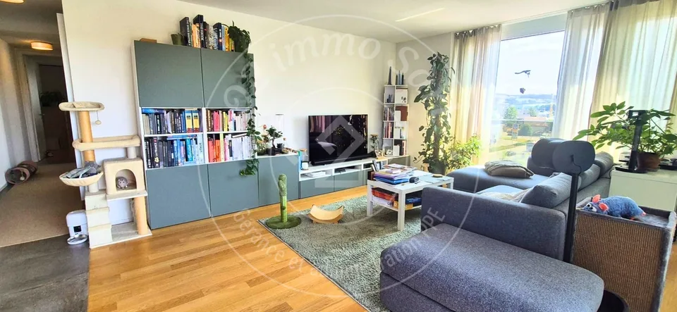Beautiful 4.5-room apartment on the 5th floor