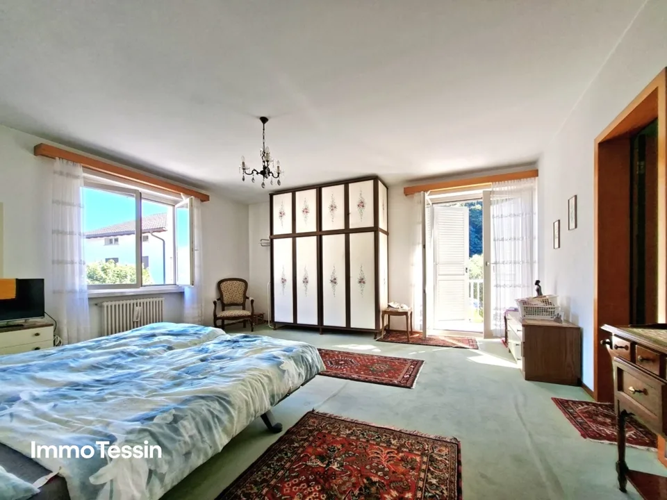 Proprietà attraente per vivere e commercio sotto un unico tetto in una posizione superba sul Lago di Lugano – foto 11 di 13