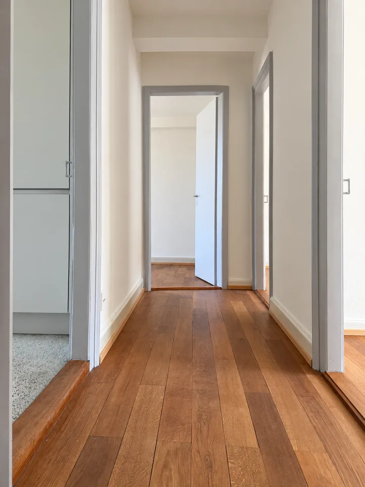 Charmante 4.5-Zimmer-Maisonette-Wohnung an ruhiger Quartierstrasse in Basel – Foto 11 von 19