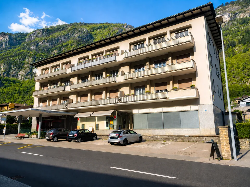 BODIO: HELLES GEWERBELOKAL MIT GROßEN FENSTERFRONTEN – Foto 6 von 6